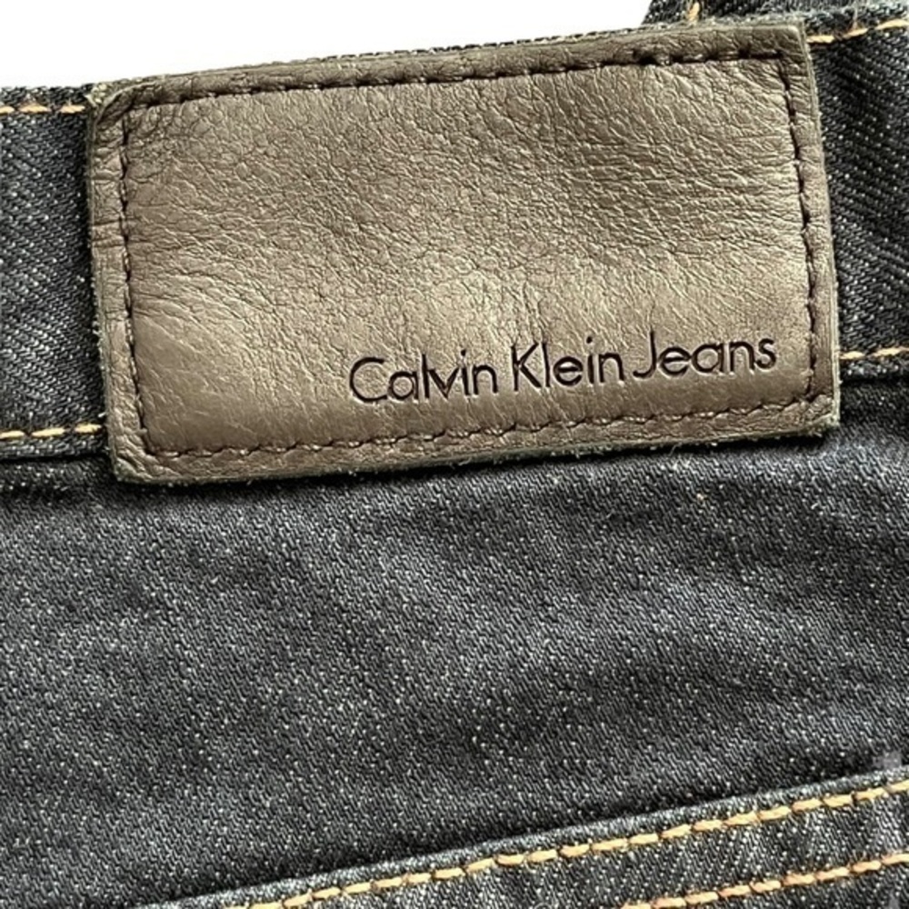 Calvin Klein Dark Wash Straight Cut Jeans NWT 38x30 - Picture 5 of 9